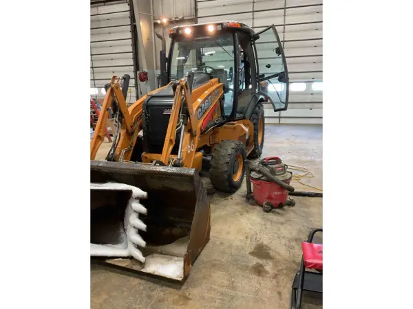 2019 Case 580 SUPER