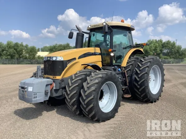 2013 Challenger MT675D