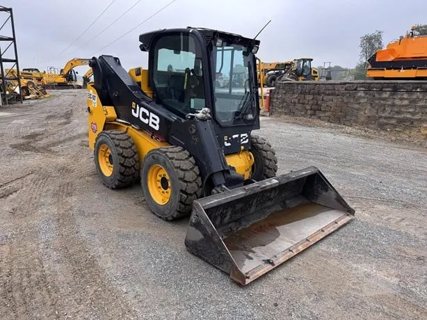2023 JCB 270