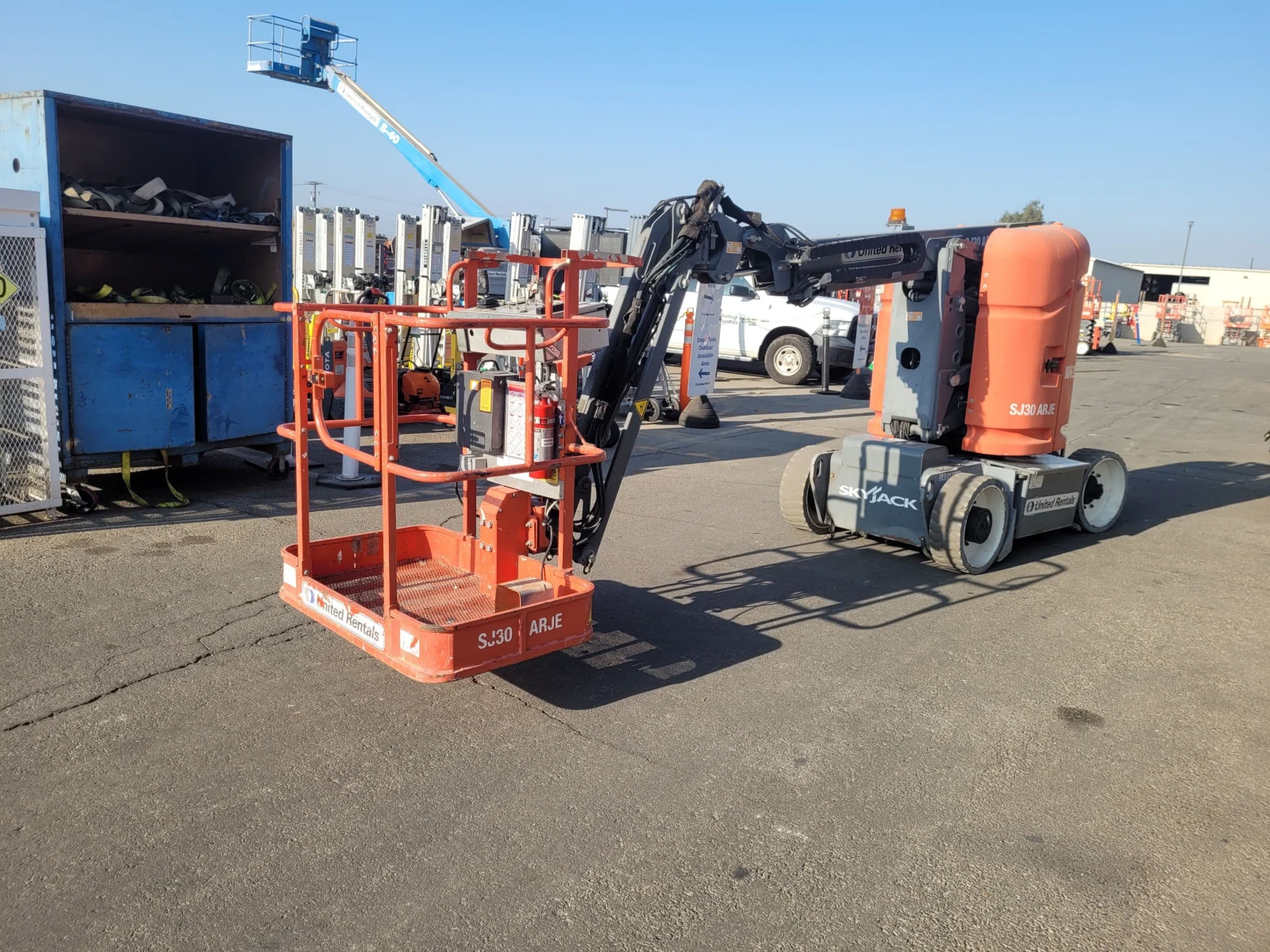 2017 Skyjack SJ30ARJE Articulating