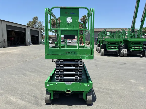 2018 Genie GS-3246