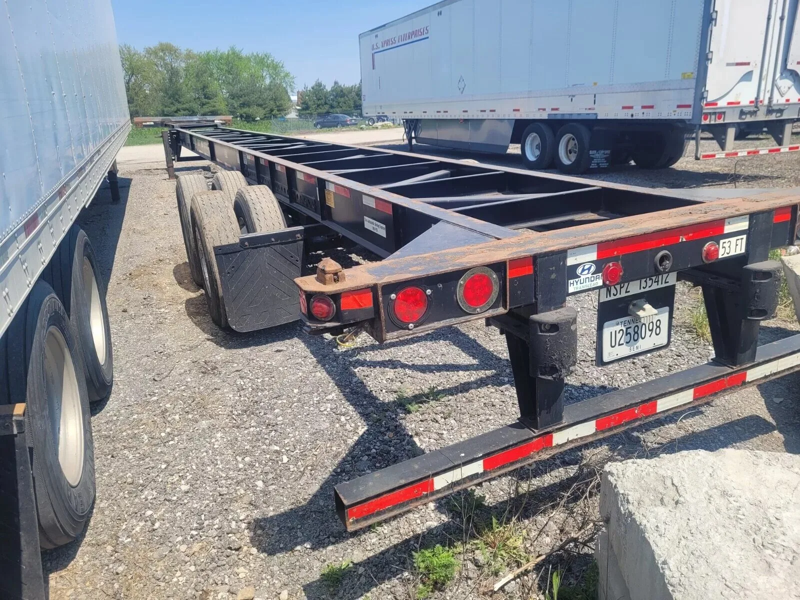 Used 53ft Hyundai Shipping Container Chassis – 2011