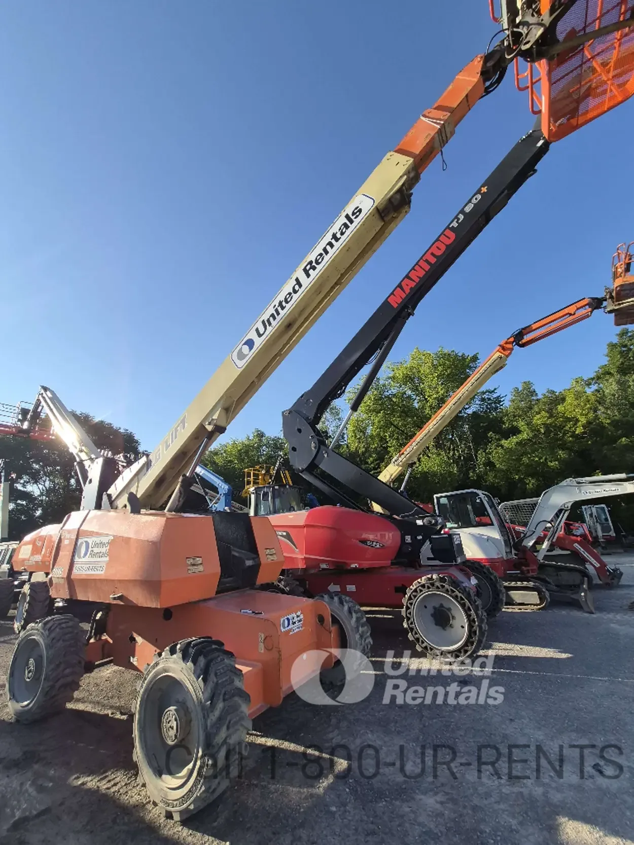 2017 JLG 600S