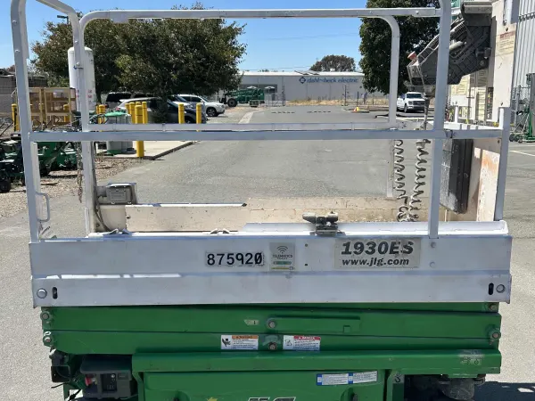 2016 JLG 1930ES