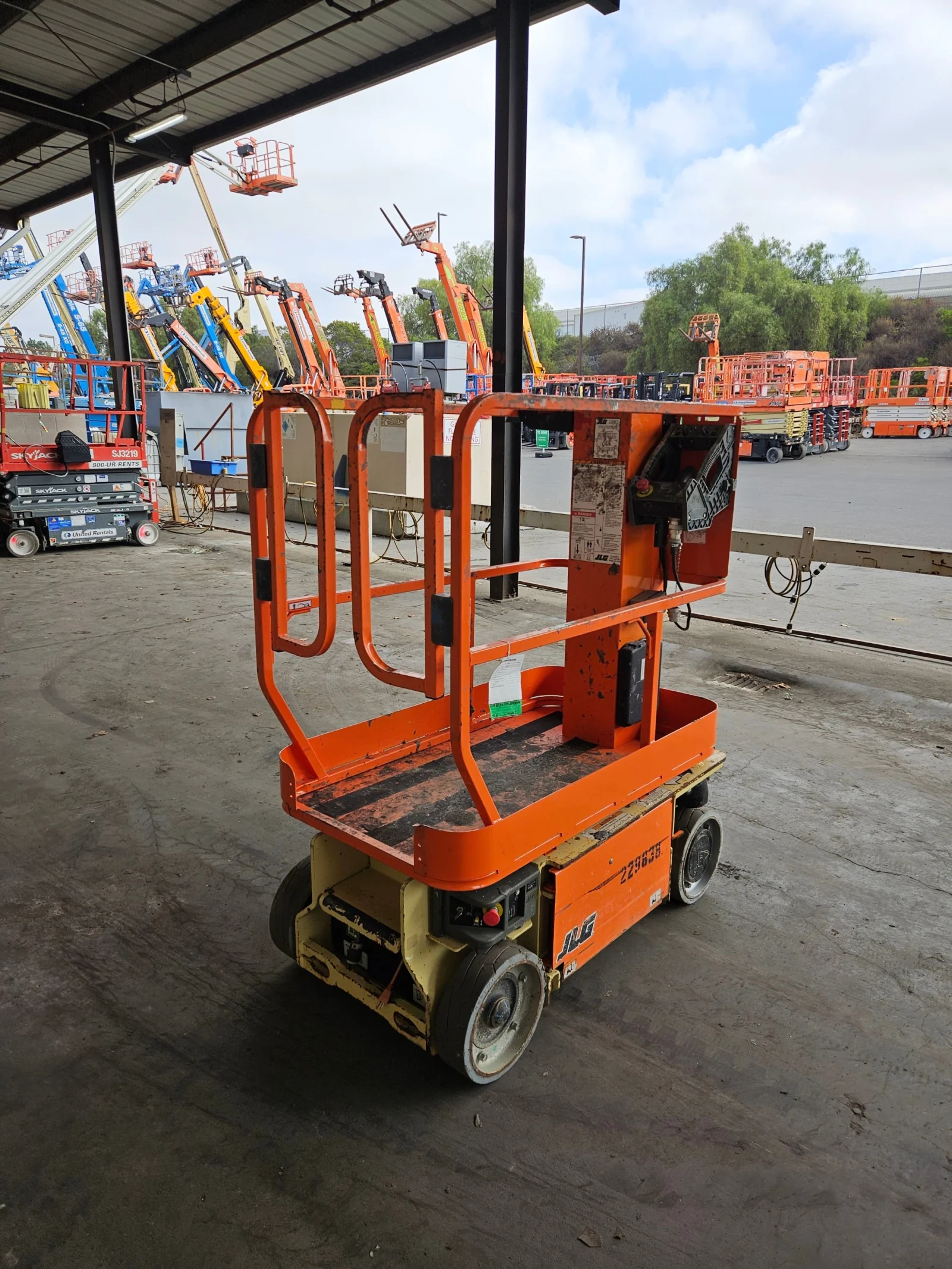 2019 JLG 1230ES Self-Propelled One-Person