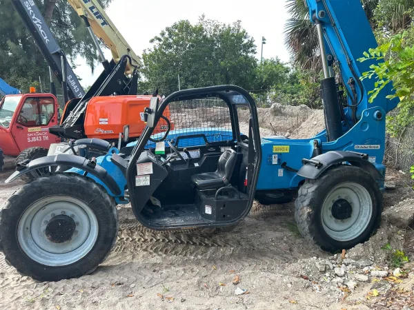 2016 Genie GTH-844