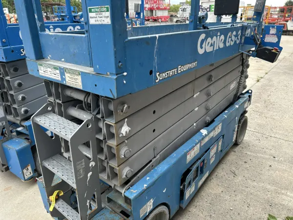 2016 Genie GS-3232