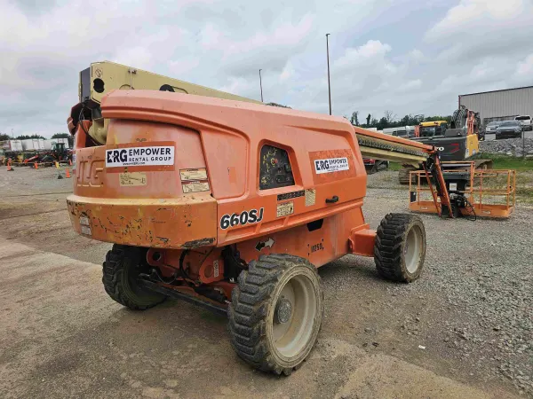 2018 JLG 660SJ