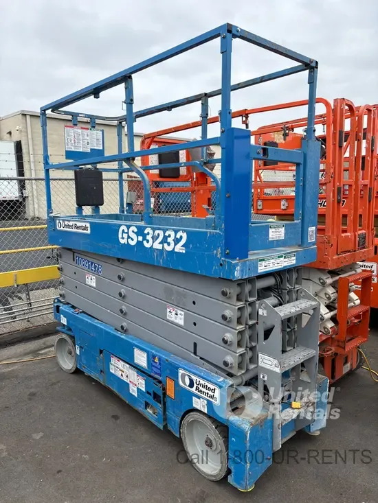 2019 Genie GS-3232