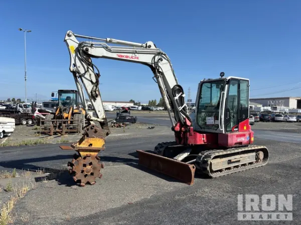 2017 Takeuchi TB280FR