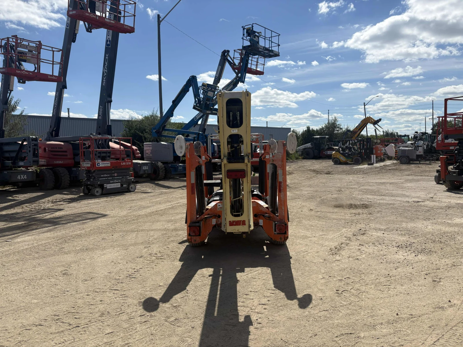2018 JLG T350