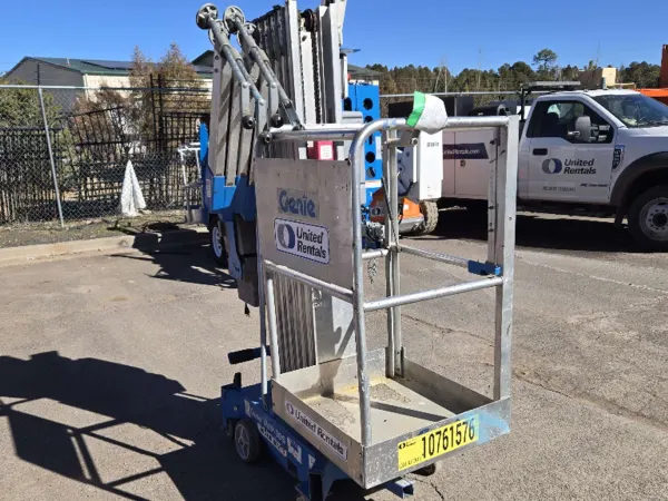 2018 Genie AWP-30SDC Pusharound