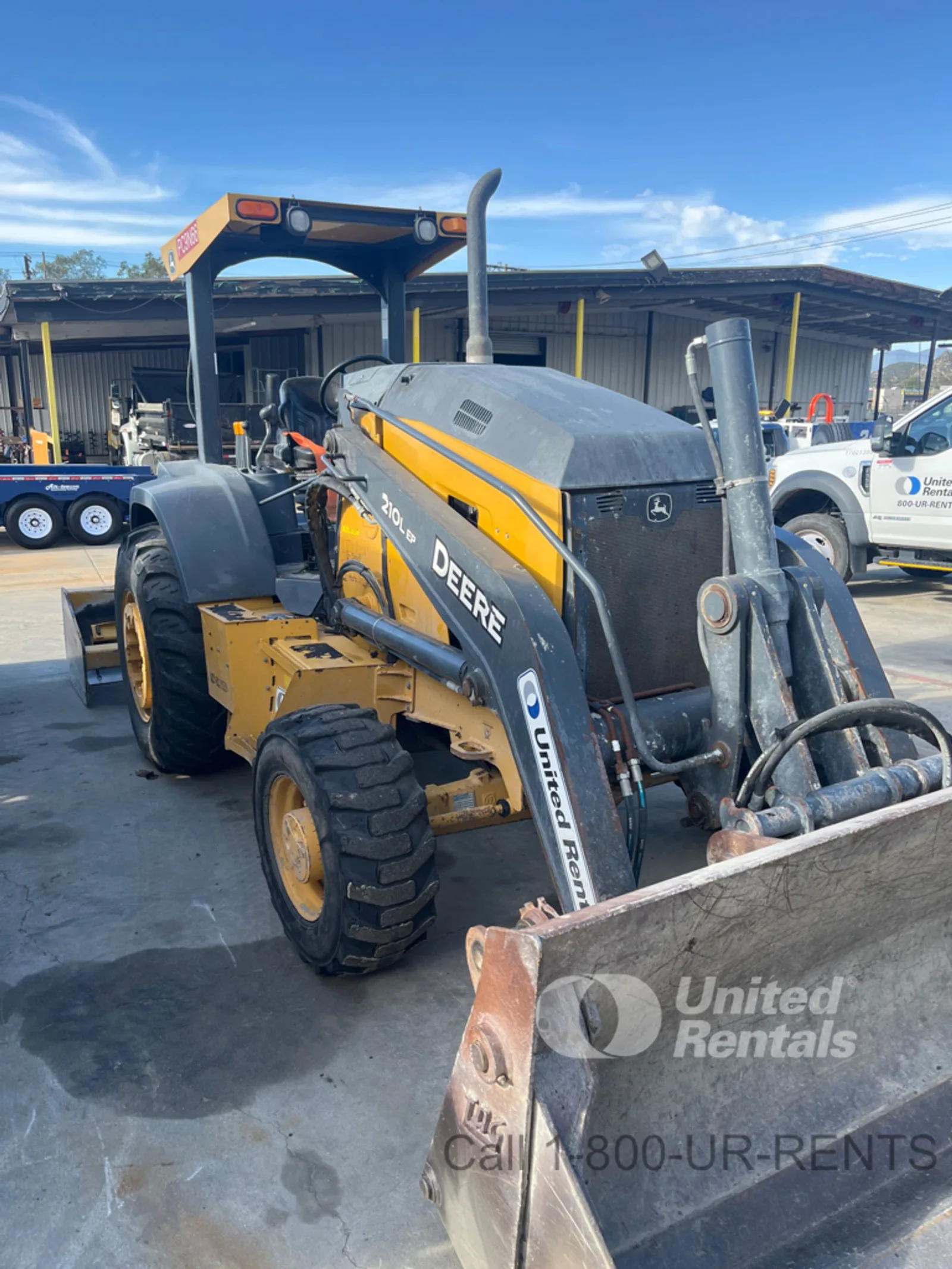 2019 John Deere 210L EP