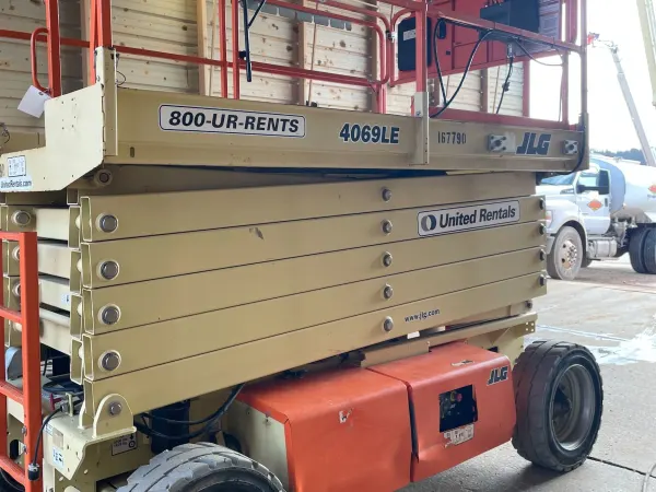 2016 JLG 4069LE