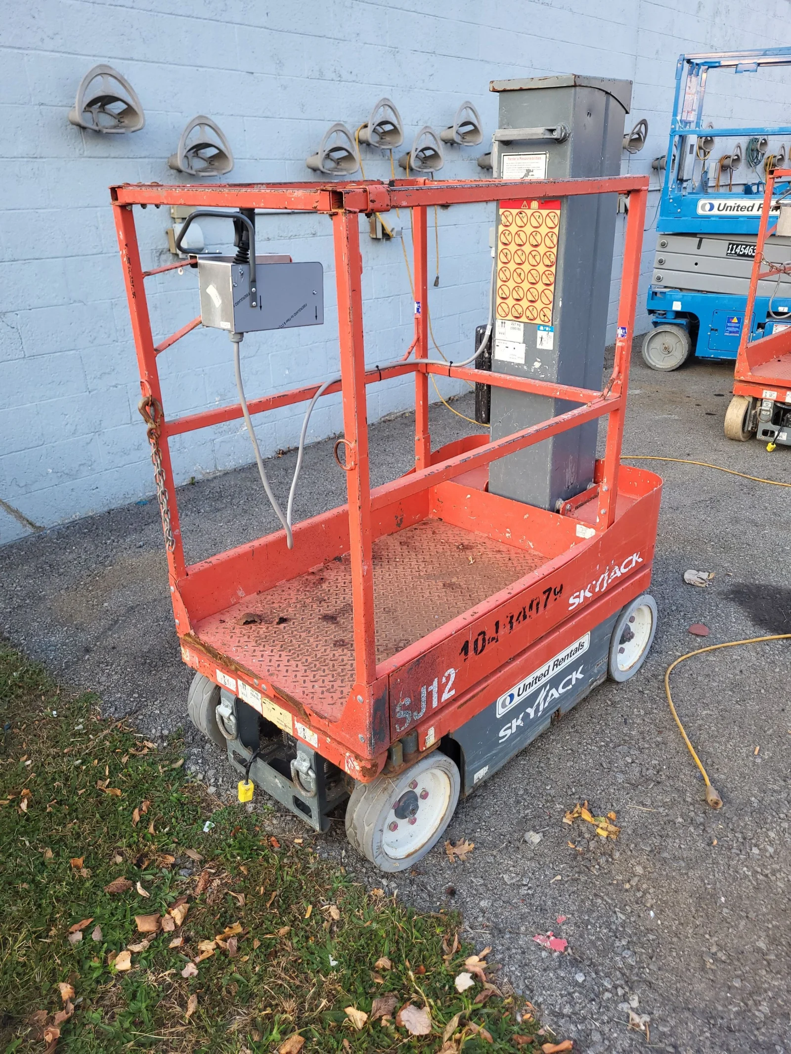 2016 Skyjack SJ12 Self-Propelled One-Person