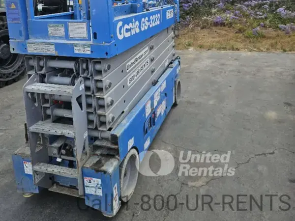 2018 Genie GS-3232