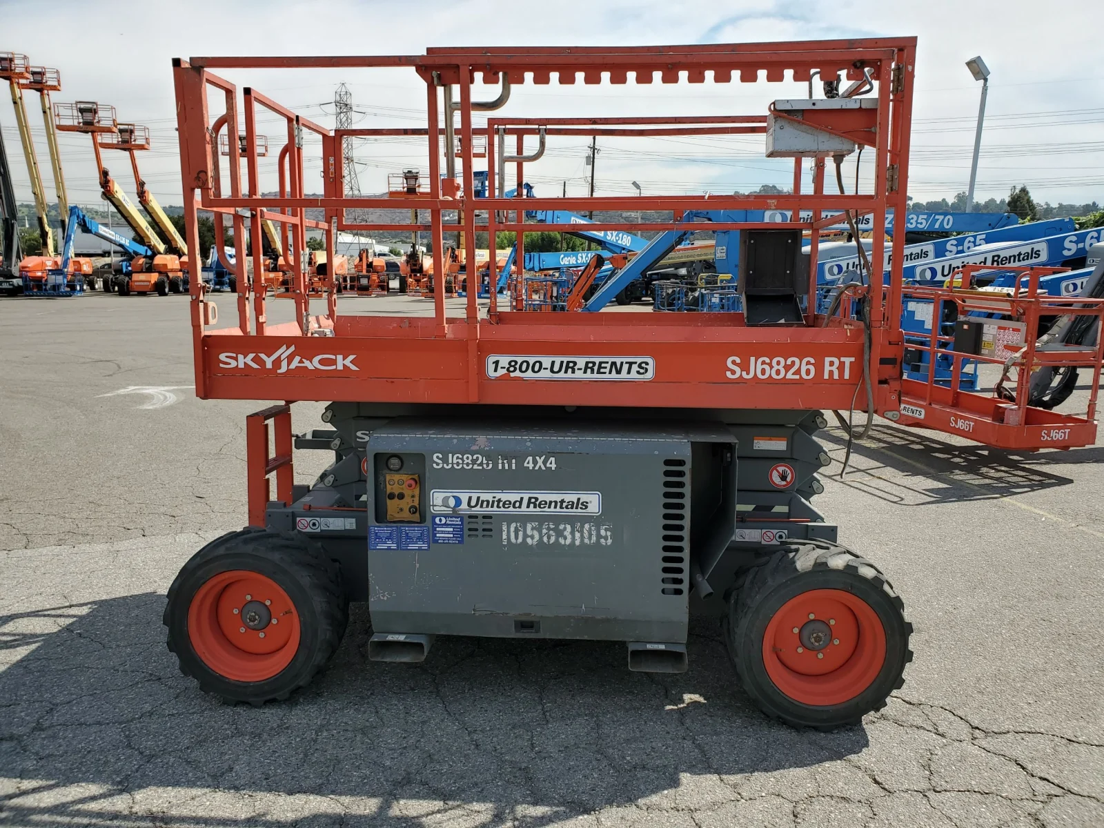 2017 Skyjack SJ6826RT-Rough-Terrain