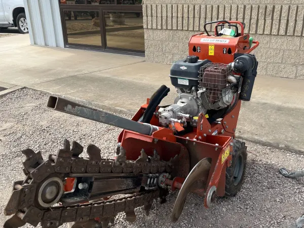 2018 Ditch-Witch C14