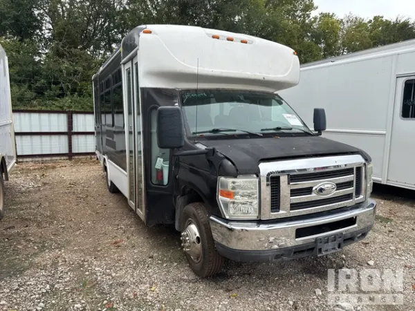 2015 Ford E-350