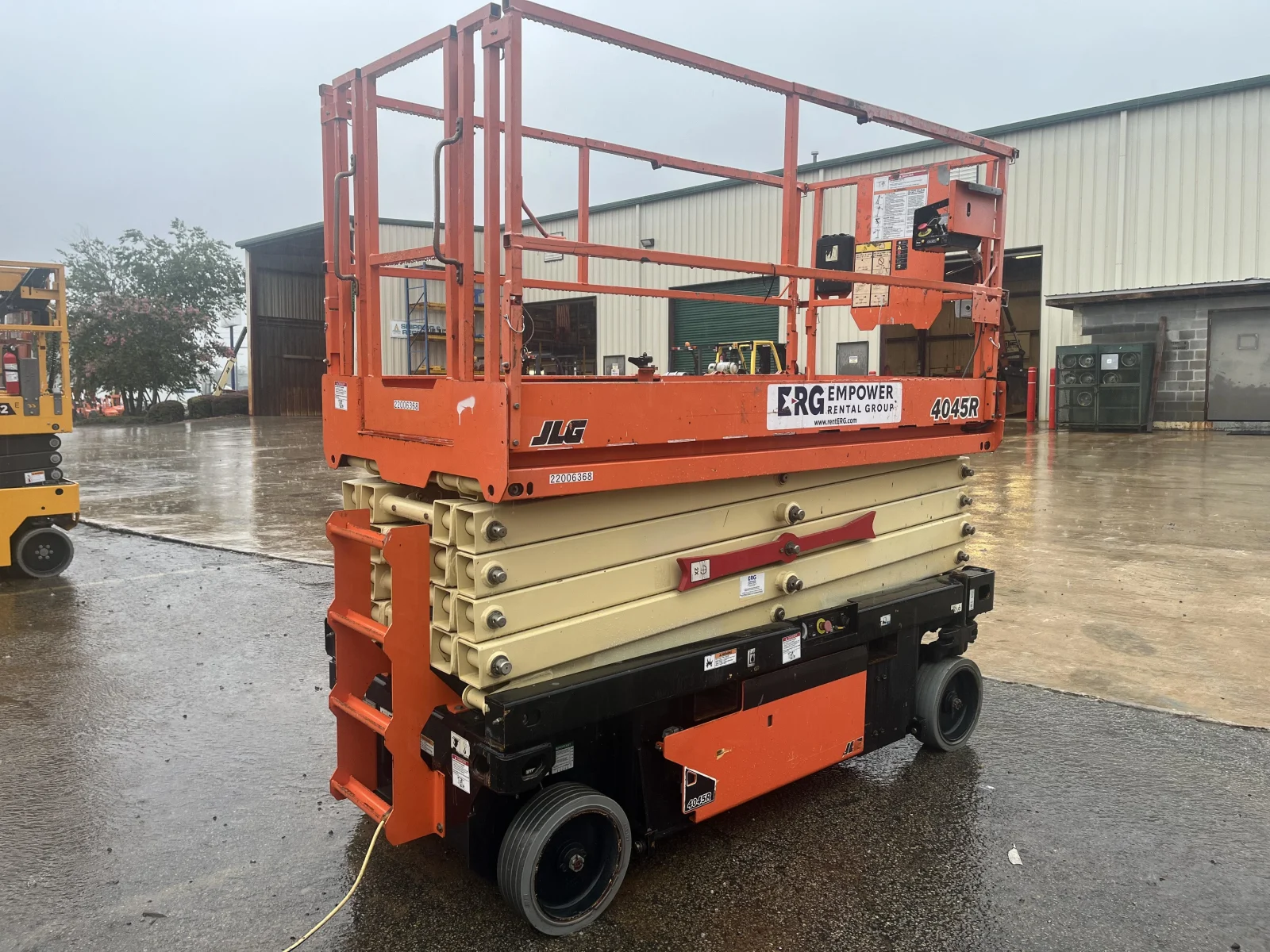 2010 JLG R4045