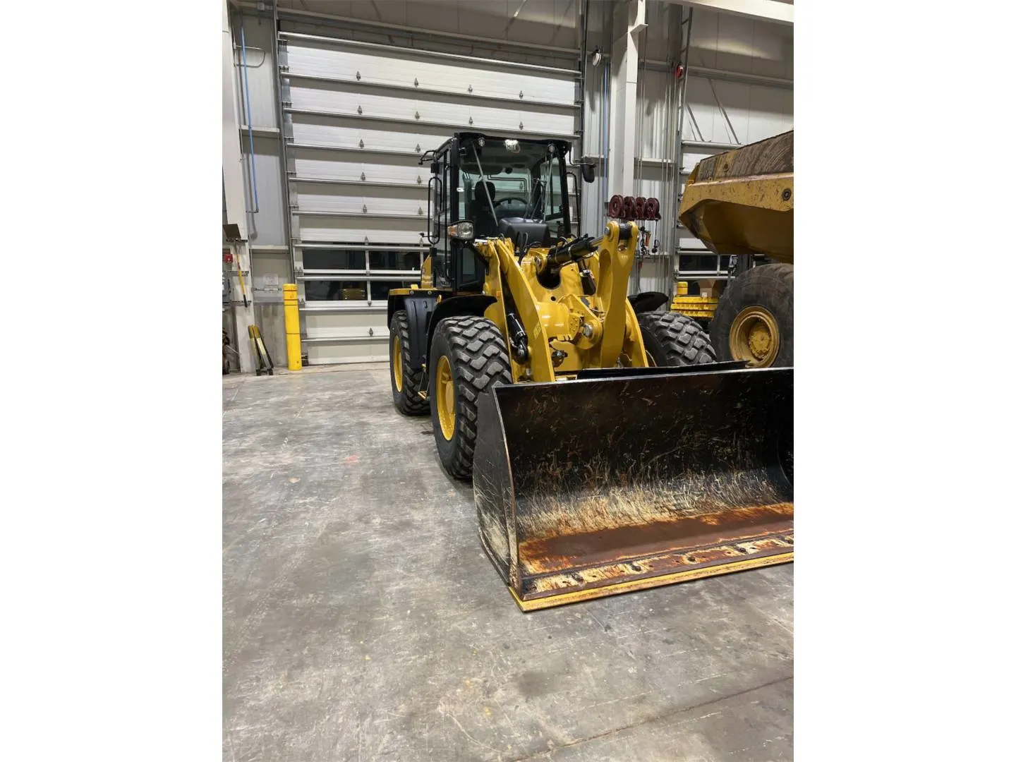 2024 Caterpillar 914