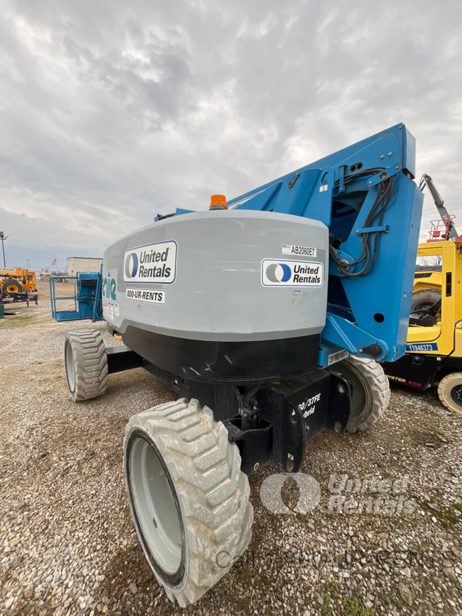 2016 Genie Z-60/37FE Articulating