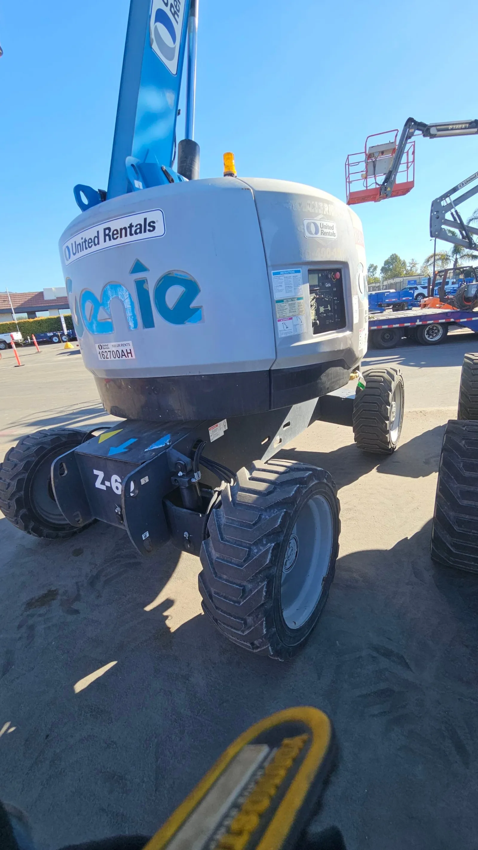 2016 Genie Z-62/40 Articulating