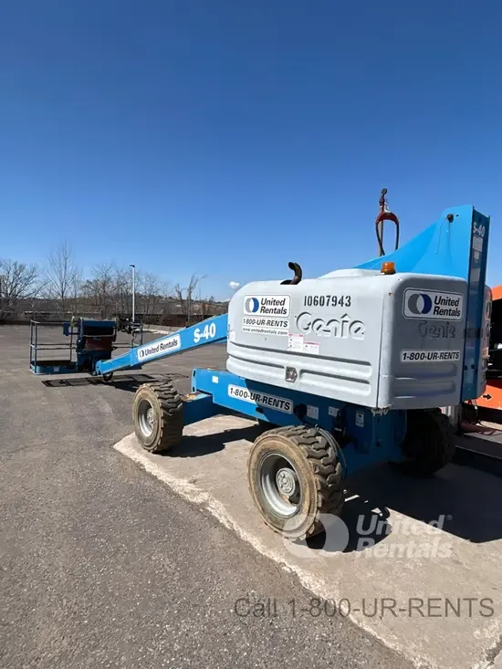 2017 Genie S-40