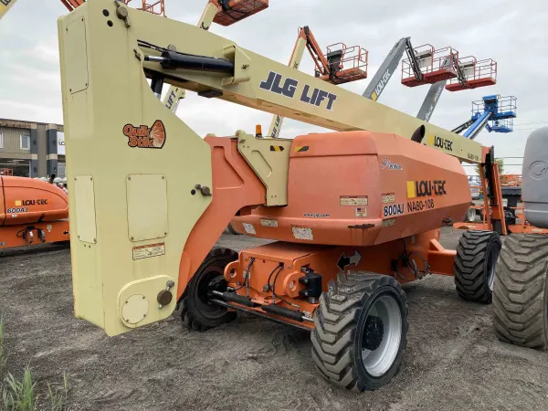 2016 JLG 800AJ