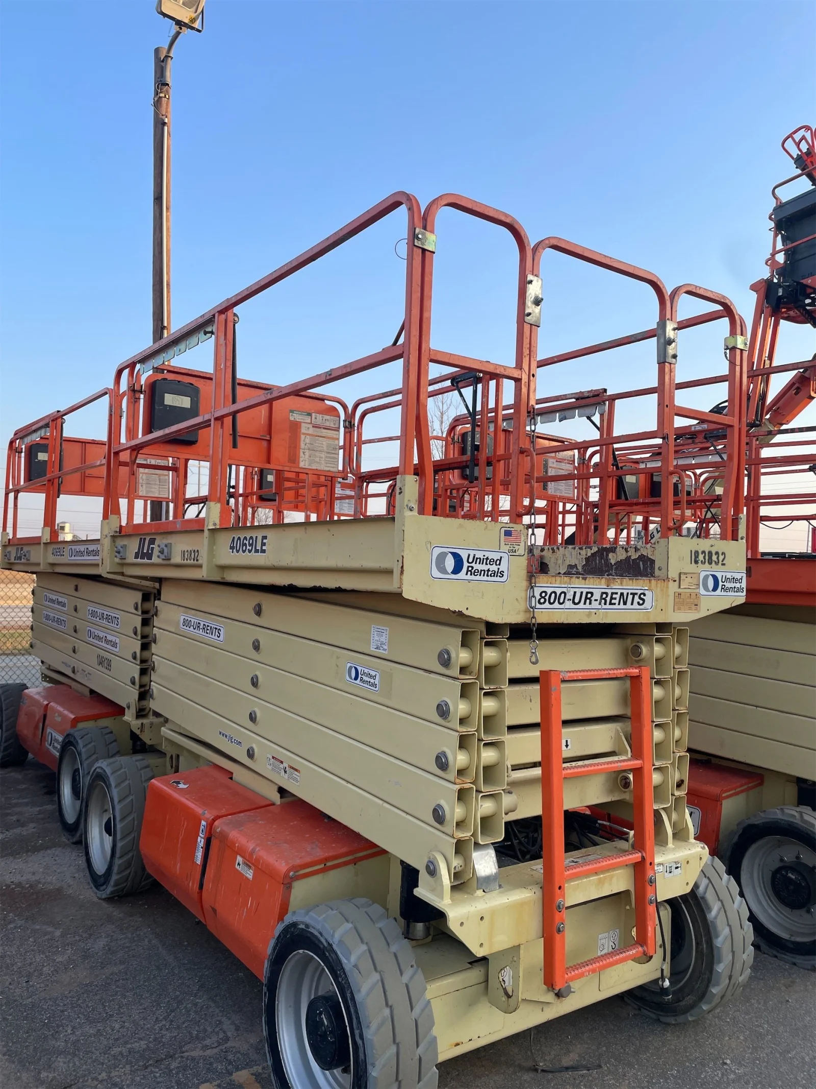 2017 JLG 4069LE