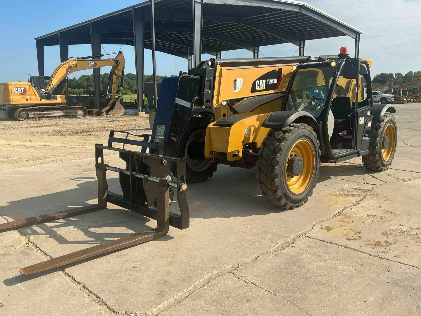 2018 Caterpillar TL943D