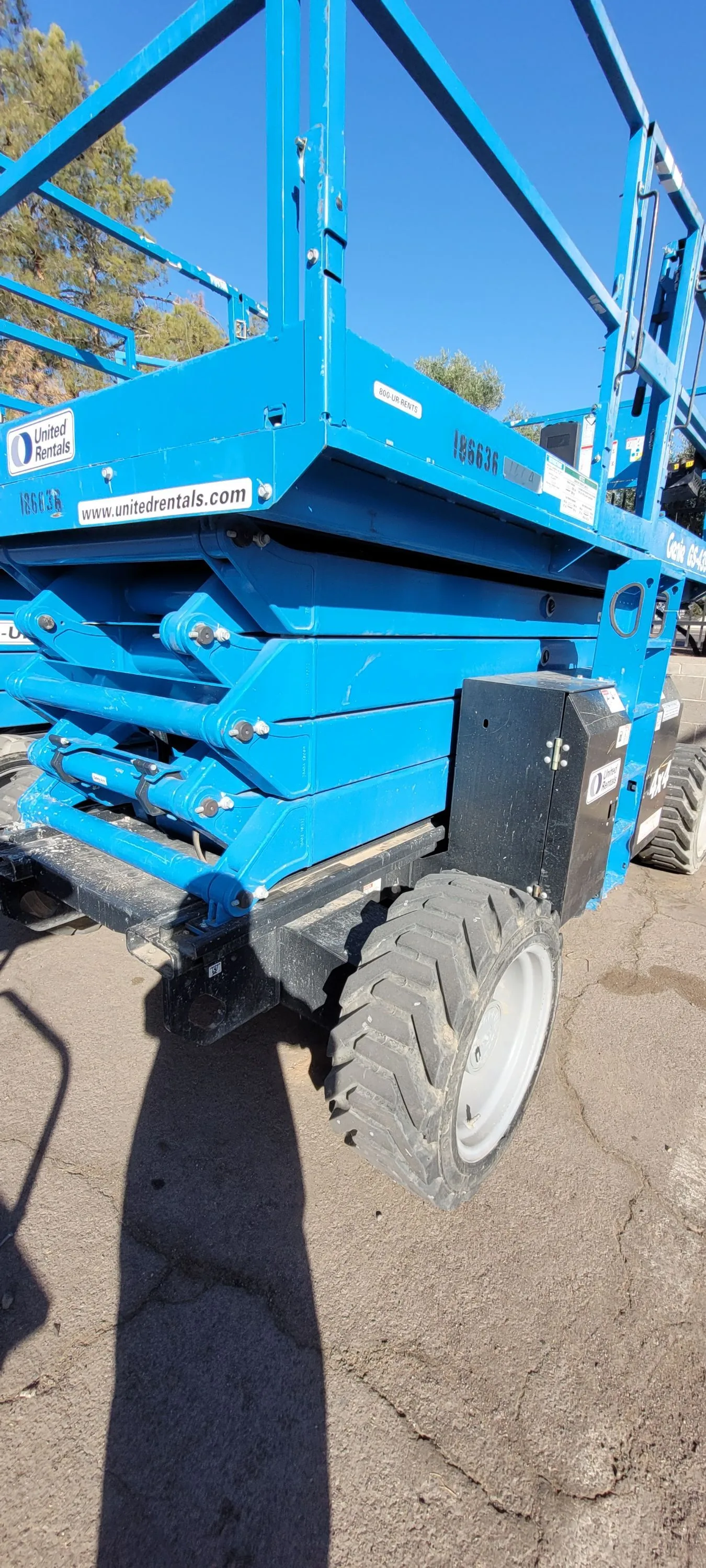 2017 Genie GS-4390 RT Rough Terrain