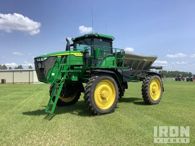 2023 John Deere 600R