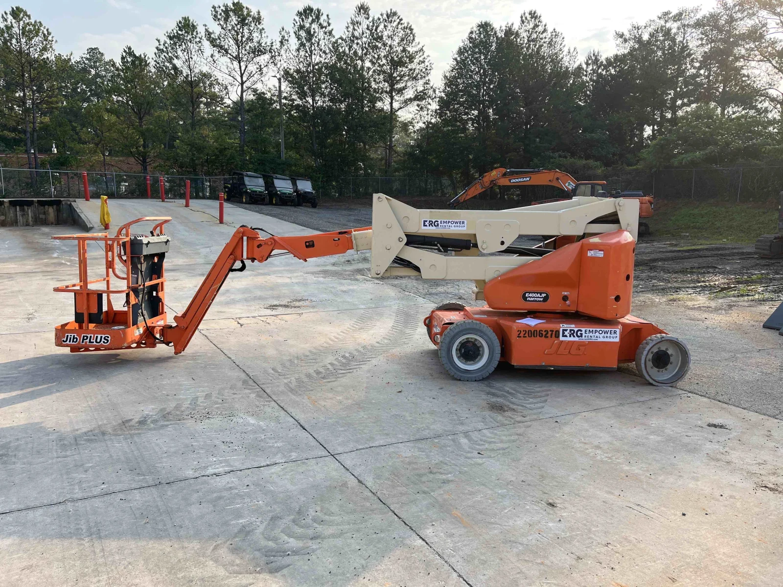 2008 JLG E400AJPN