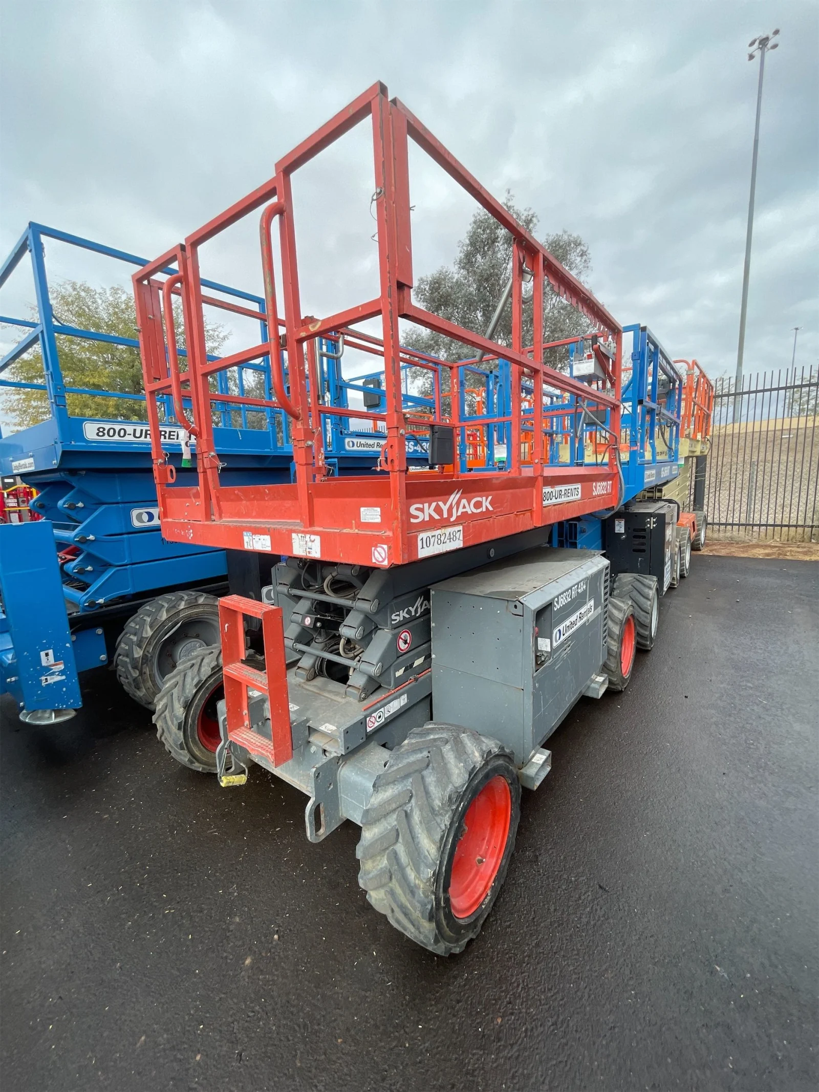 2018 Skyjack SJ6832RT Rough Terrain