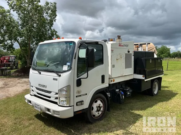 2018 Isuzu NRR