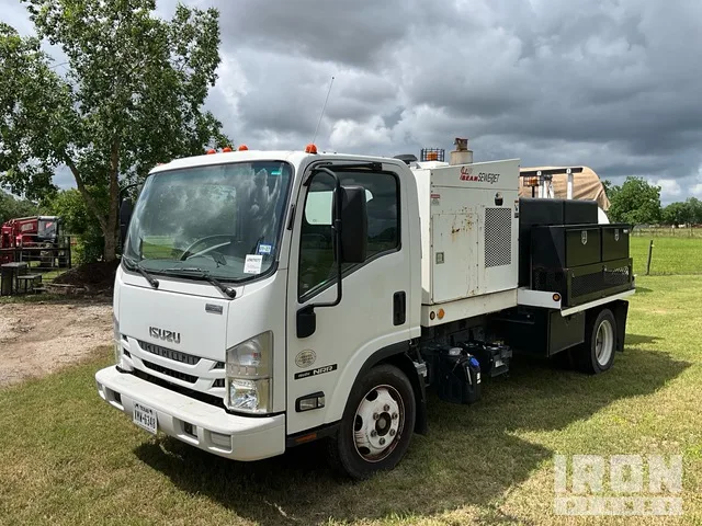2018 Isuzu NRR