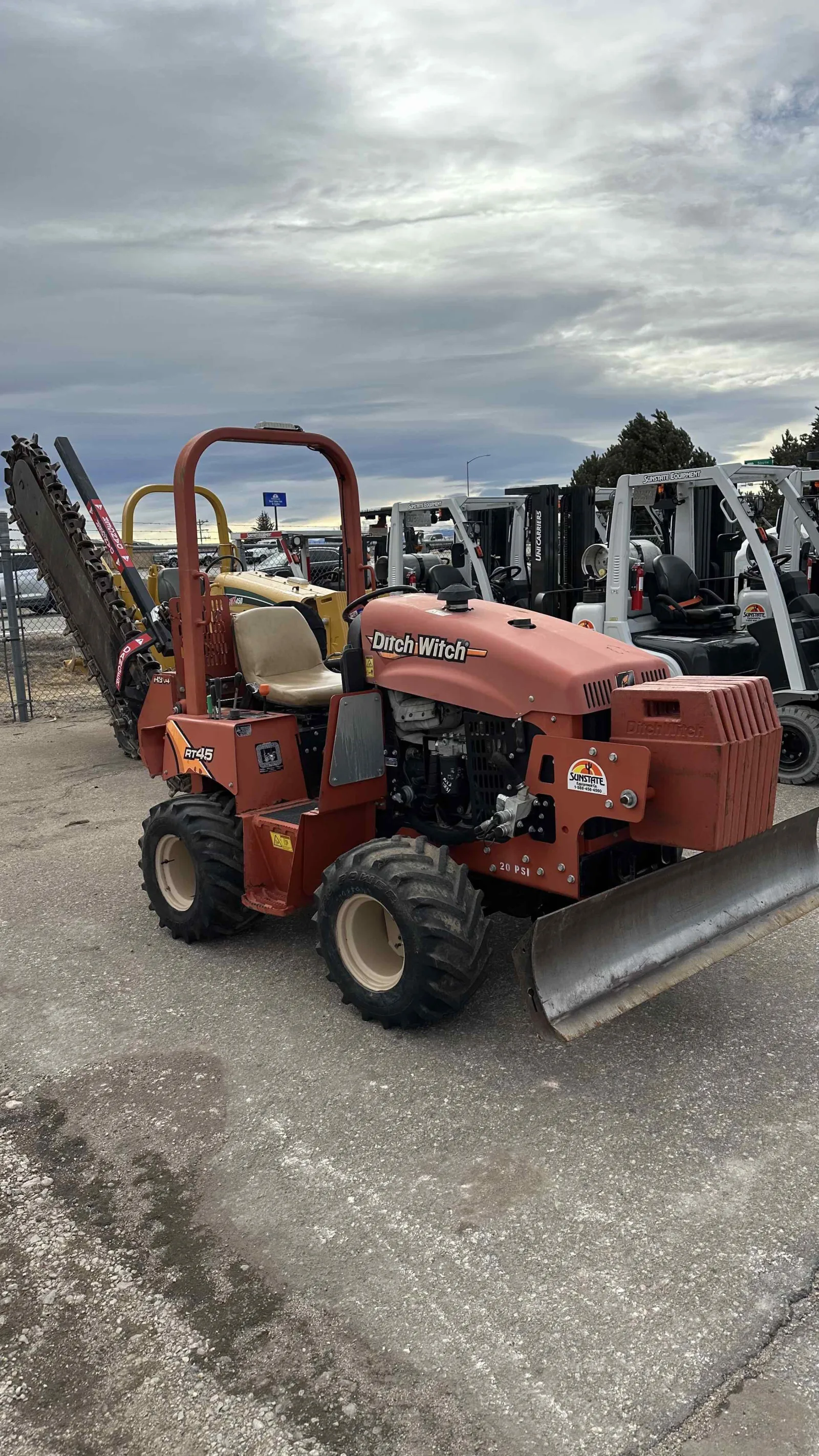 2015 Ditch Witch RT45