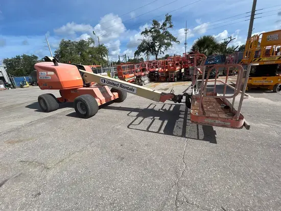 2016 JLG 400S