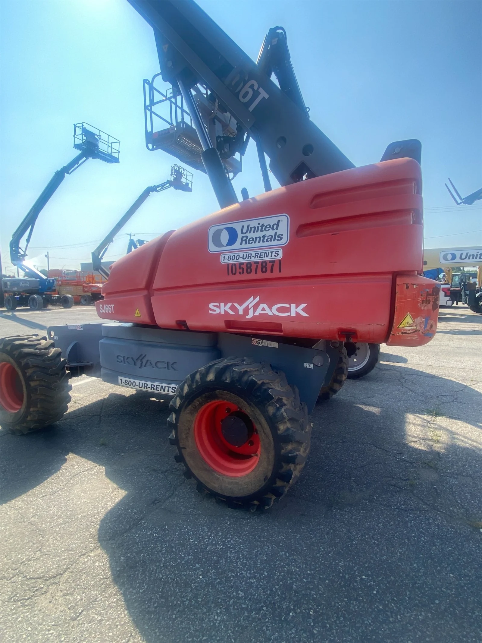2017 Skyjack SJ66T