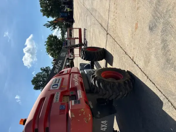 2017 Skyjack SJ66T