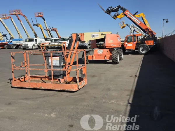 2018 JLG 660SJ