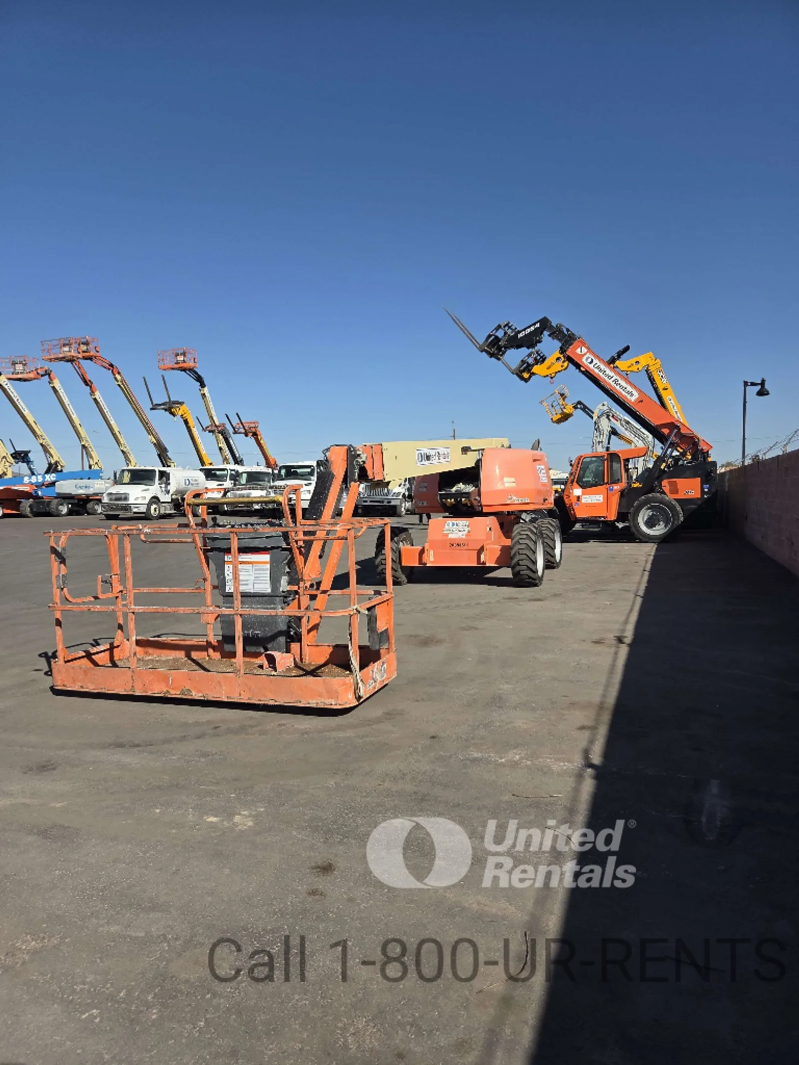 2018 JLG 660SJ