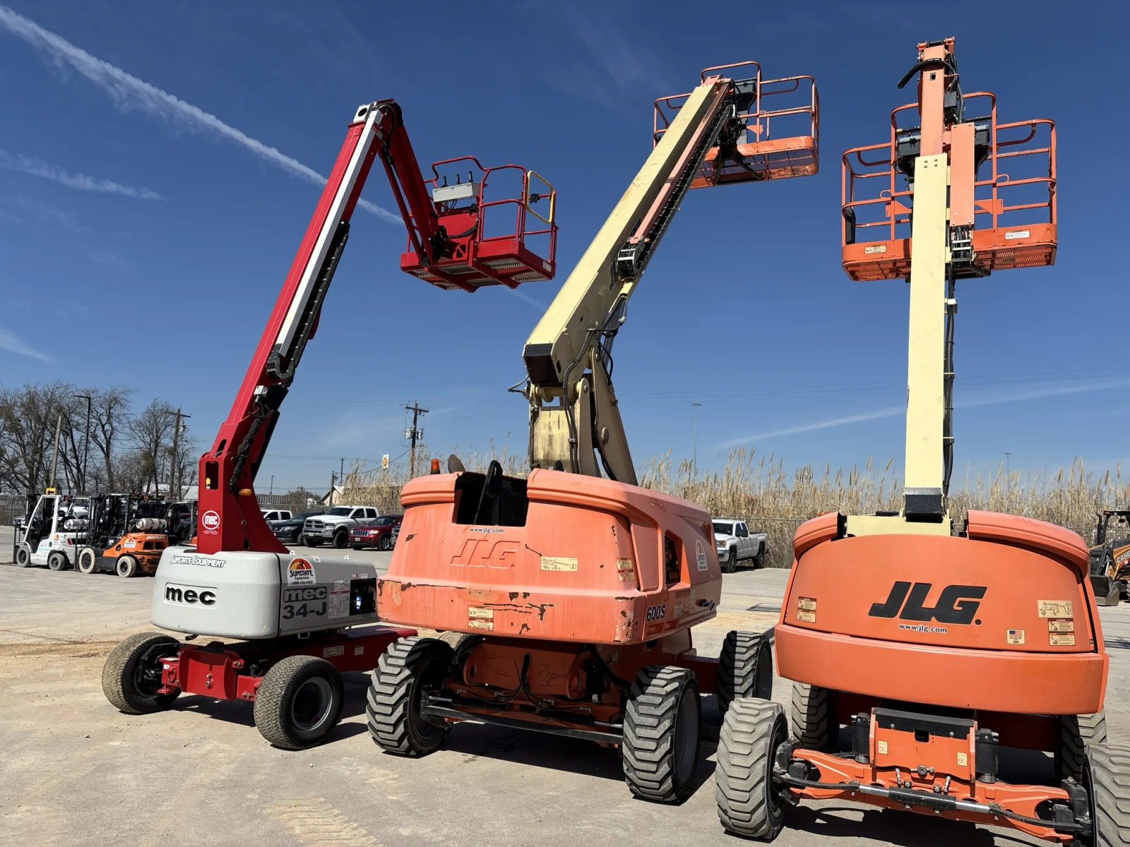 2017 JLG 600S