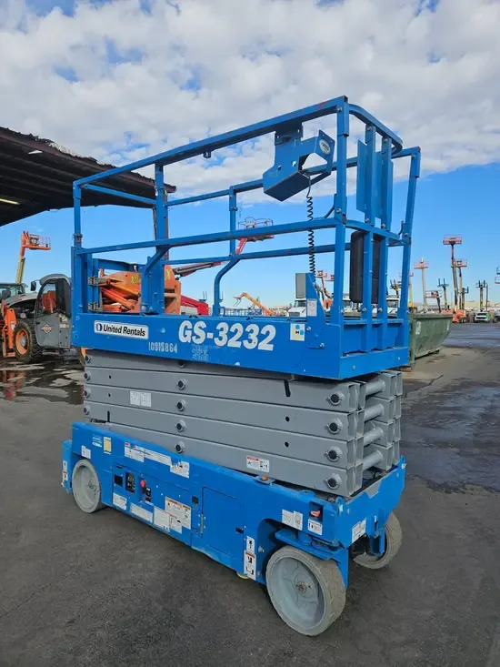2019 Genie GS-3232