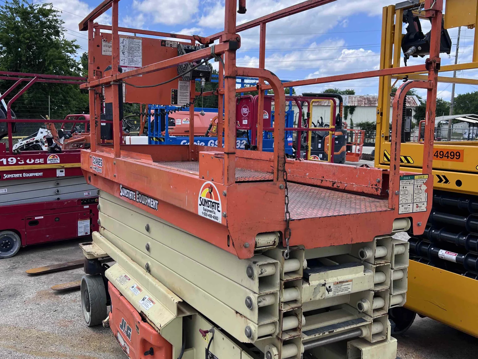 2015 JLG 3246ES
