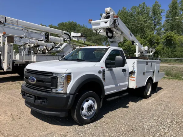2019 FORD F550 4x4 Diesel