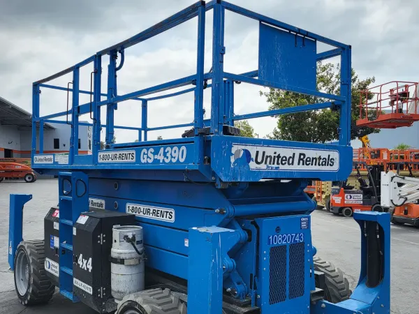 2018 Genie GS-4390-RT-Rough-Terrain
