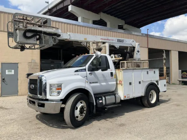 2019 FORD F-750