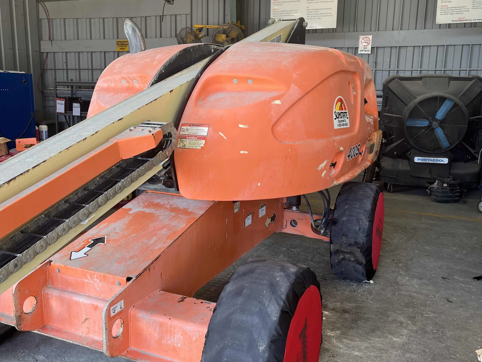 2014 JLG 400S